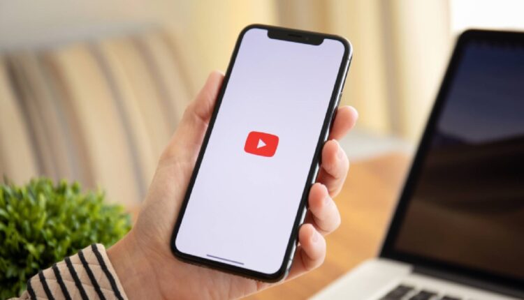 iPhone'da Arka Planda YouTube Nasıl Oynanır