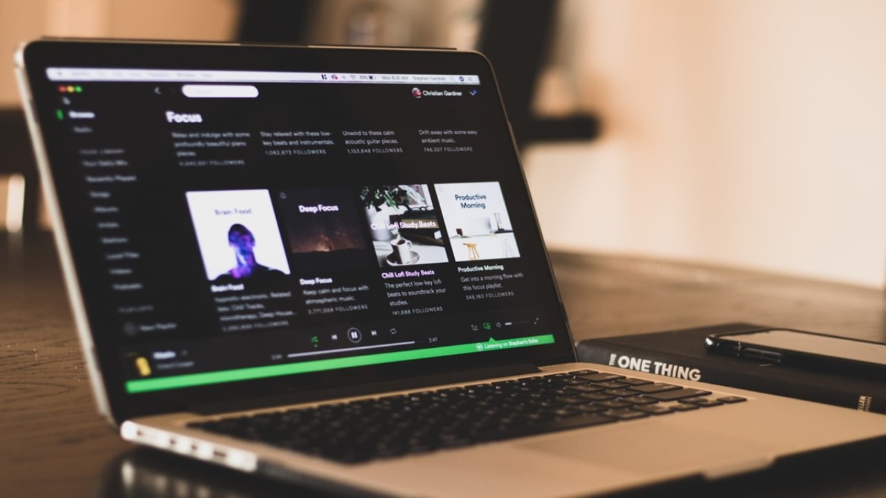 Spotify'da Şarkılar Nasıl İndirilir?