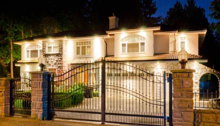 Evinizi Güzelleştirmek için Ön Kapı Tasarım Fikirleri