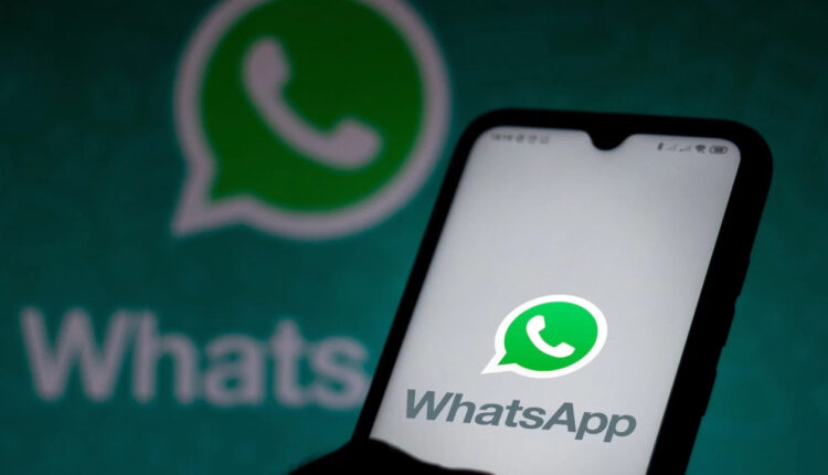 WhatsApp Duruma Gizlice Bakılır mı?