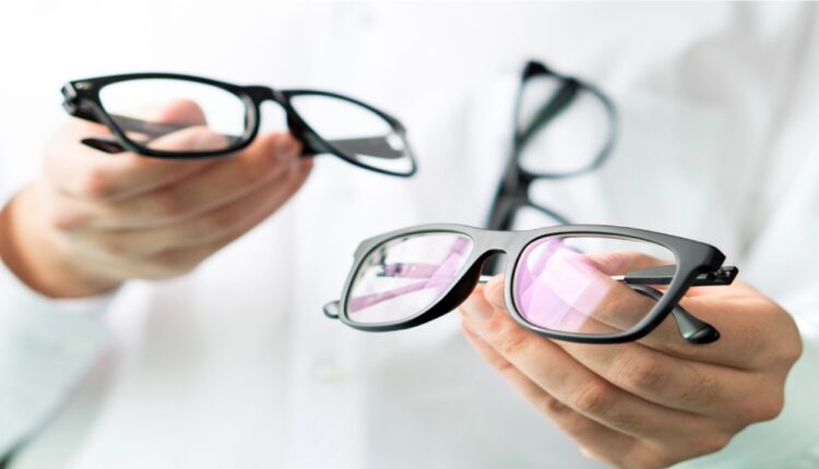 Bilgisayar Kullanırken Hangi Gözlük Kullanılmalı?