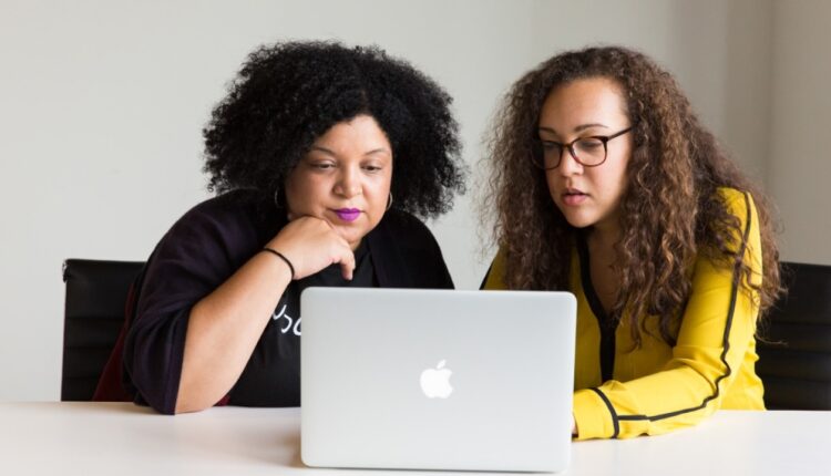 MacBook'larda Ekranı İkiye Bölme Nasıl Yapılır?