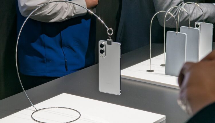 Samsung Galaxy S25 Edge'in 5,84 mm inceliğinde olduğu iddia edildi